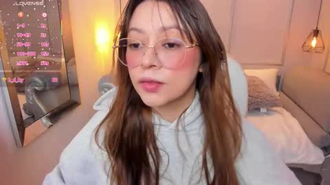 Lanna online show from October 11, 11:48 am