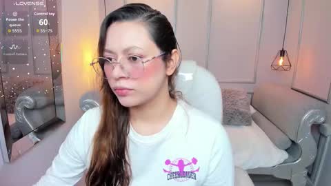 Lanna online show from October 29, 11:45 am