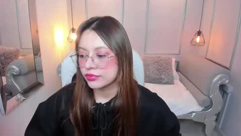 Lanna online show from October 14, 11:46 am