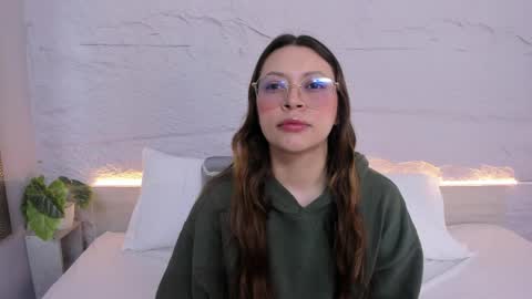 Lanna online show from April 8, 11:46 am