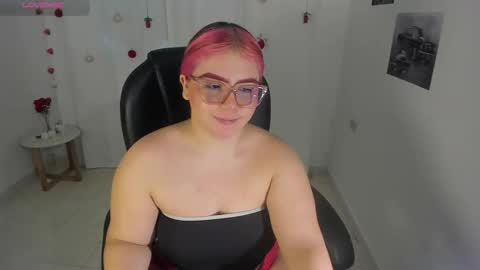 Lanna online show from March 12, 11:58 am