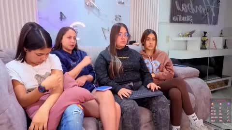 lanna_as online show from March 5, 1:31 pm