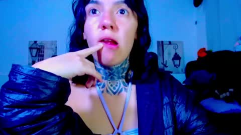 LANNIE   online show from May 21, 10:49 pm