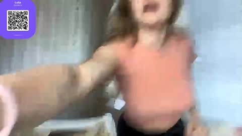 Hello My name is Lola online show from April 16, 10:26 am