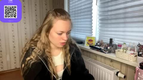 Hello My name is Lola online show from April 8, 9:12 am