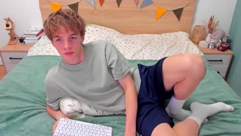 Fandi online show from September 22, 2:32 pm