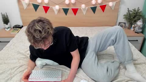 Fandi online show from January 10, 1:09 pm