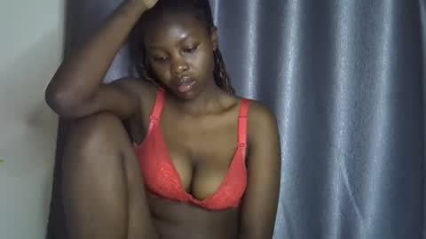 lara online show from December 17, 9:43 pm