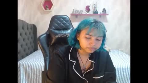 Lara online show from October 26, 5:56 pm