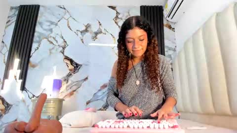 Lara  online show from November 13, 9:28 pm