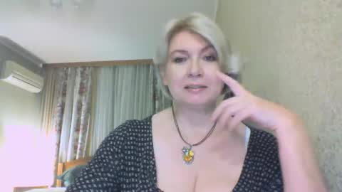 laramrs online show from November 24, 4:16 pm