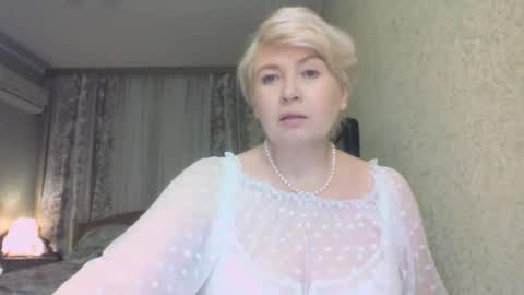 laramrs online show from February 14, 4:53 pm