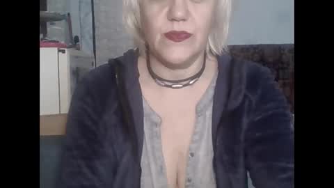 larisaq4ugo24 online show from February 6, 10:30 am