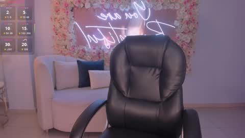 Larisa Smirnov online show from November 28, 5:15 am