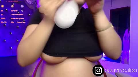 Snapshot of larissa01_ chatting on September 13, 2:36 am Lari online show from September 13, 2:36 am