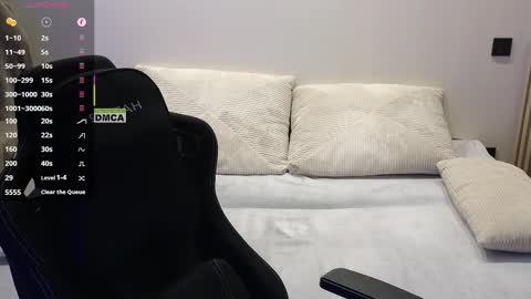 Lars online show from April 8, 10:13 pm