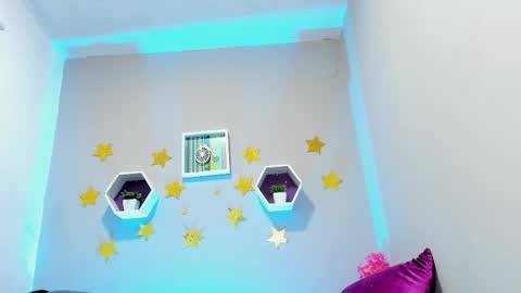 Tania  online show from December 18, 2:56 pm