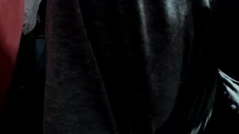 latexchris77 online show from February 26, 8:39 am