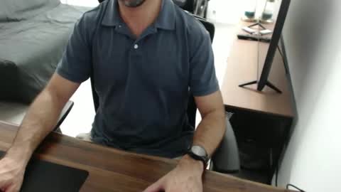 latexdave84 online show from November 18, 10:18 am