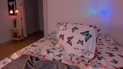 Gabby online show from September 16, 1:18 am