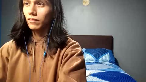 Snapshot of latin_shado chatting on October 9, 7:47 am Shado online show from October 9, 7:47 am