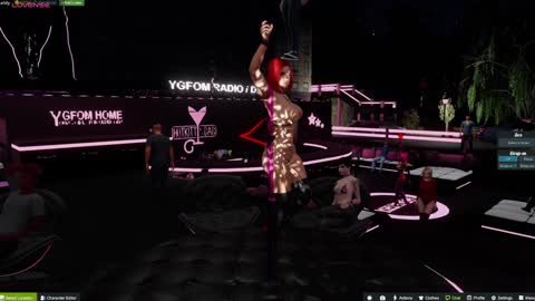 Snapshot of latina_french chatting on December 3, 1:58 am leidy online show from December 3, 1:58 am