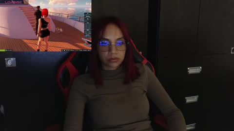 Snapshot of latina_french chatting on February 17, 10:49 pm leidy online show from February 17, 10:49 pm