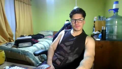 latinn_babe online show from May 24, 5:03 am
