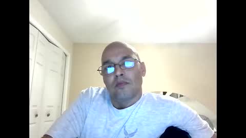 latinoinfla online show from December 25, 4:54 am