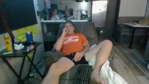 Snapshot of latniter742349 chatting on October 8, 6:19 am latniter online show from October 8, 6:19 am