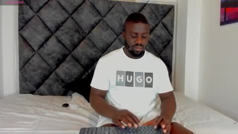 LEANDRO online show from October 19, 3:22 am