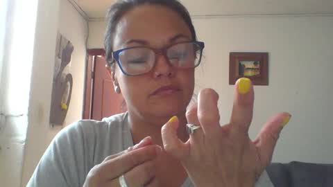 Laura online show from February 15, 7:01 pm