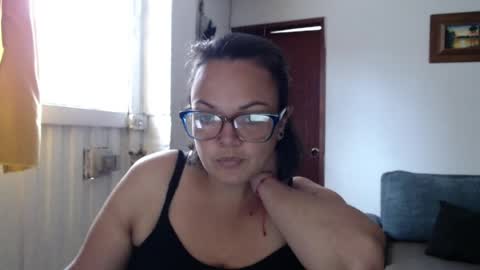 Laura online show from June 20, 7:09 pm