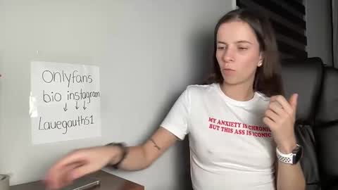 lauegauths3 online show from September 30, 11:48 pm