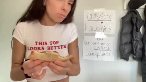 lauegauths3 online show from September 12, 2:41 pm