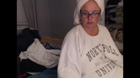 LauLauMa online show from October 13, 2:13 am