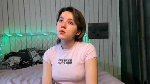 Kylie online show from December 3, 8:31 pm