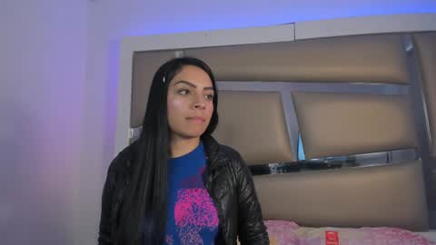 Snapshot of laura__js_ chatting on February 25, 8:11 pm laura__js_ online show from February 25, 8:11 pm