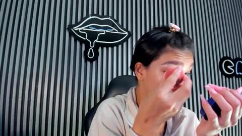 Laura online show from February 20, 12:47 pm