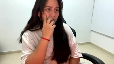 laura online show from October 19, 12:26 am