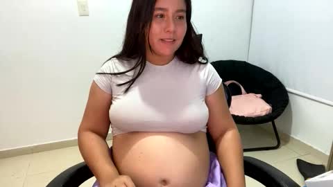 laura online show from November 12, 1:19 am