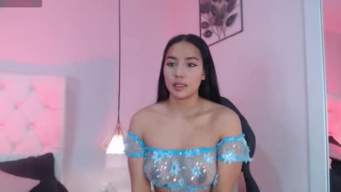 lLAURA online show from October 23, 12:17 pm