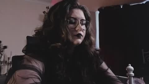 Miss Laura online show from February 23, 9:22 am