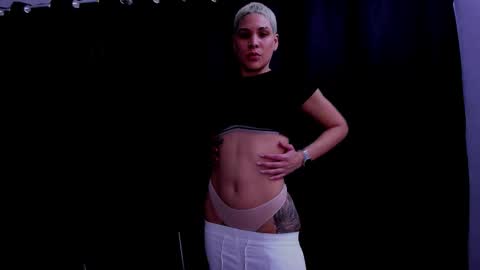 Laura Rose online show from September 15, 8:32 pm