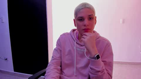 Laura Rose online show from September 10, 3:02 pm