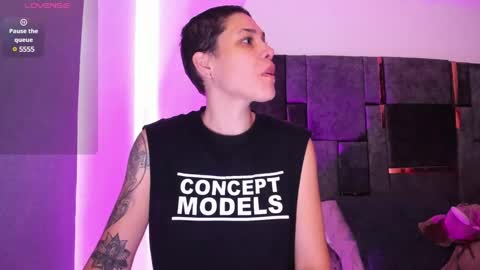 Laura Rose online show from February 11, 3:51 pm