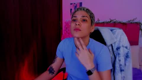 Laura Rose online show from October 20, 6:35 pm