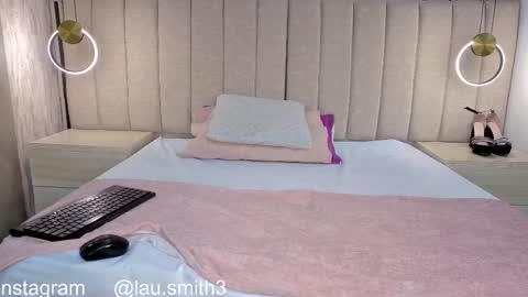 laura online show from January 13, 12:02 pm