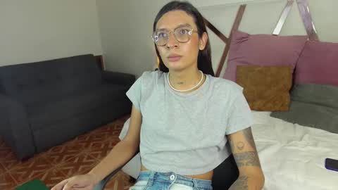 Snapshot of lauraagomezz__ chatting on March 11, 1:16 am lauraagomezz__ online show from March 11, 1:16 am