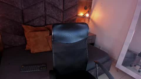 Snapshot of lauraagomezz__ chatting on February 3, 7:52 pm lauraagomezz__ online show from February 3, 7:52 pm
